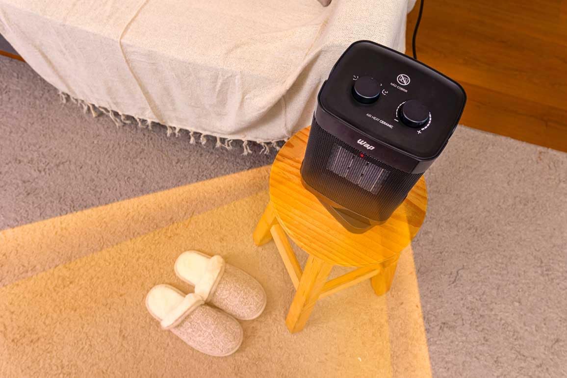 WAP Aquecedor de Ar Elétrico Portátil AIR HEAT CERAMIC, 3 em 1, com 2 Níveis de Aquecimento e Oscilação, 1500W 127V